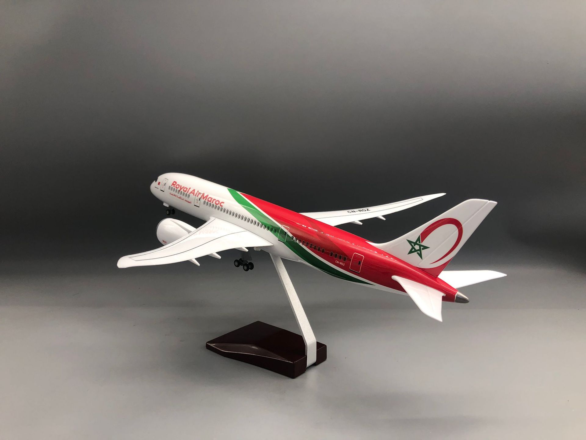 Model samolotu Royal Air Maroc – Office Technology recenzja i cena