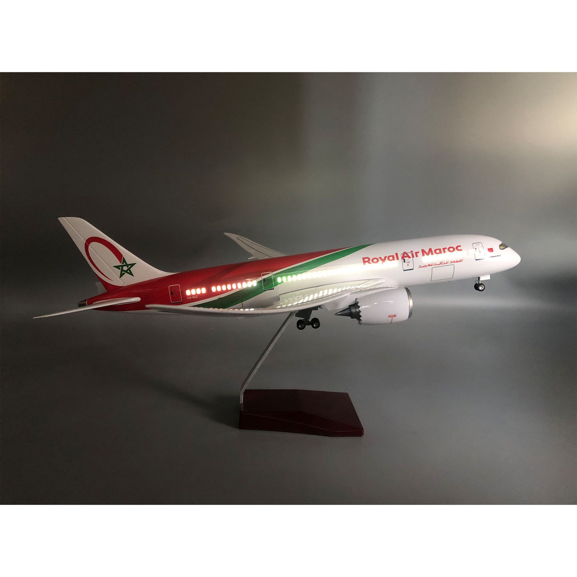 Model samolotu Royal Air Maroc – Office Technology recenzja i cena