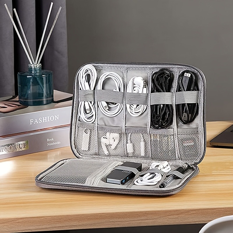 Wielokieszeniowe etui na akces – Office Tech Bag recenzja i cena